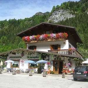 Affittacamere Pizzeria Marmolada Affittacamere